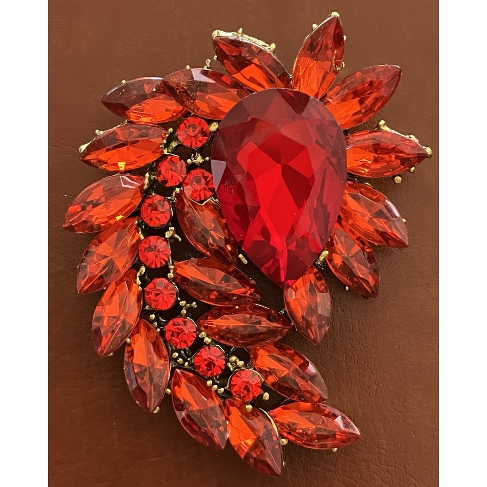 Vintage Multi-size Red Gems with Large Ruby Red Gem Statement Brooch or Pendent